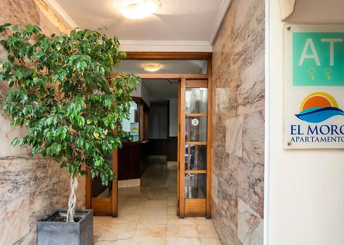 Apartamentos El Moro San Antonio 