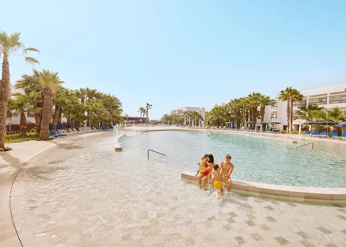 Playa d'en Bossa 5 Star Hotels